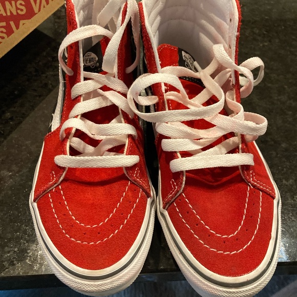 VANS - Picture 4 of 7